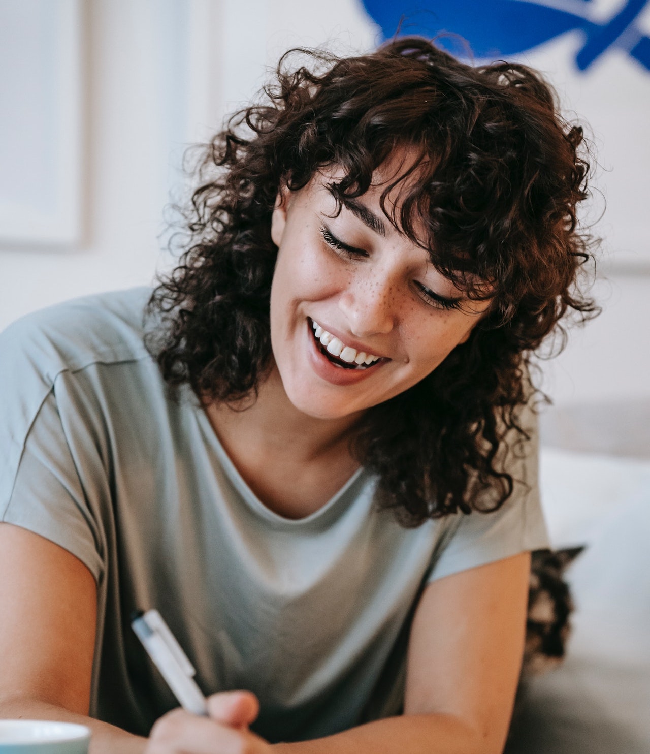 qualifications-recognition girl writing CV